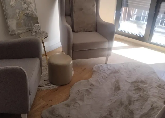 Talija Balkan Square 아파트 *