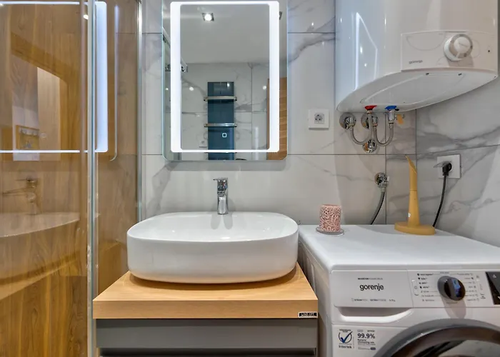 Talija Balkan Square 아파트