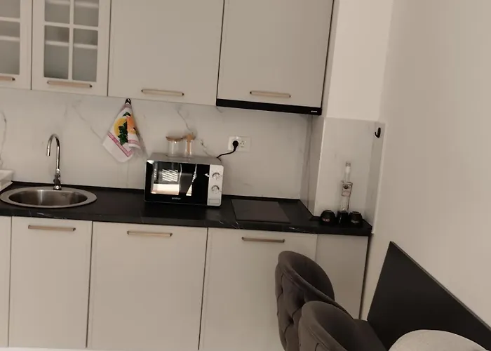 Talija Balkan Square 아파트 *